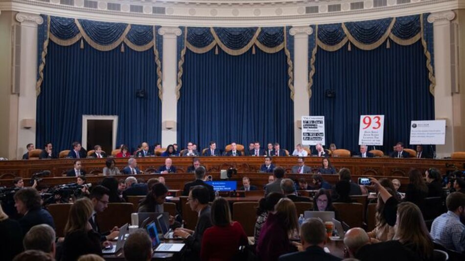Se inician audiencias públicas en el Congreso para un juicio político de Donald Trump