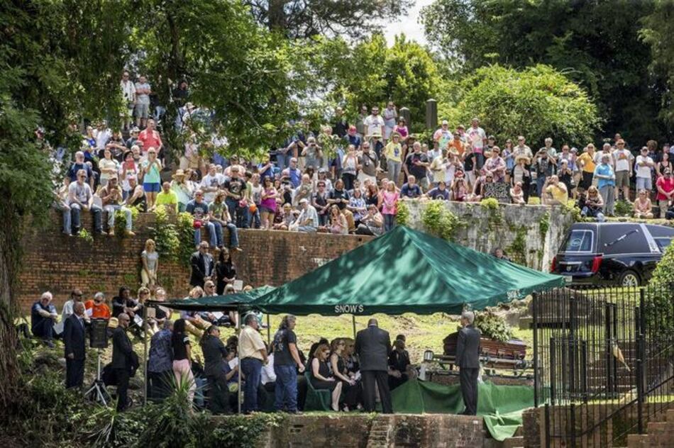 Seguidores de Gregg Allman se despiden del músico legendario