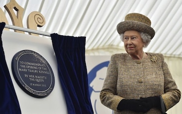 Buckingham calma rumores sobre la salud de la reina