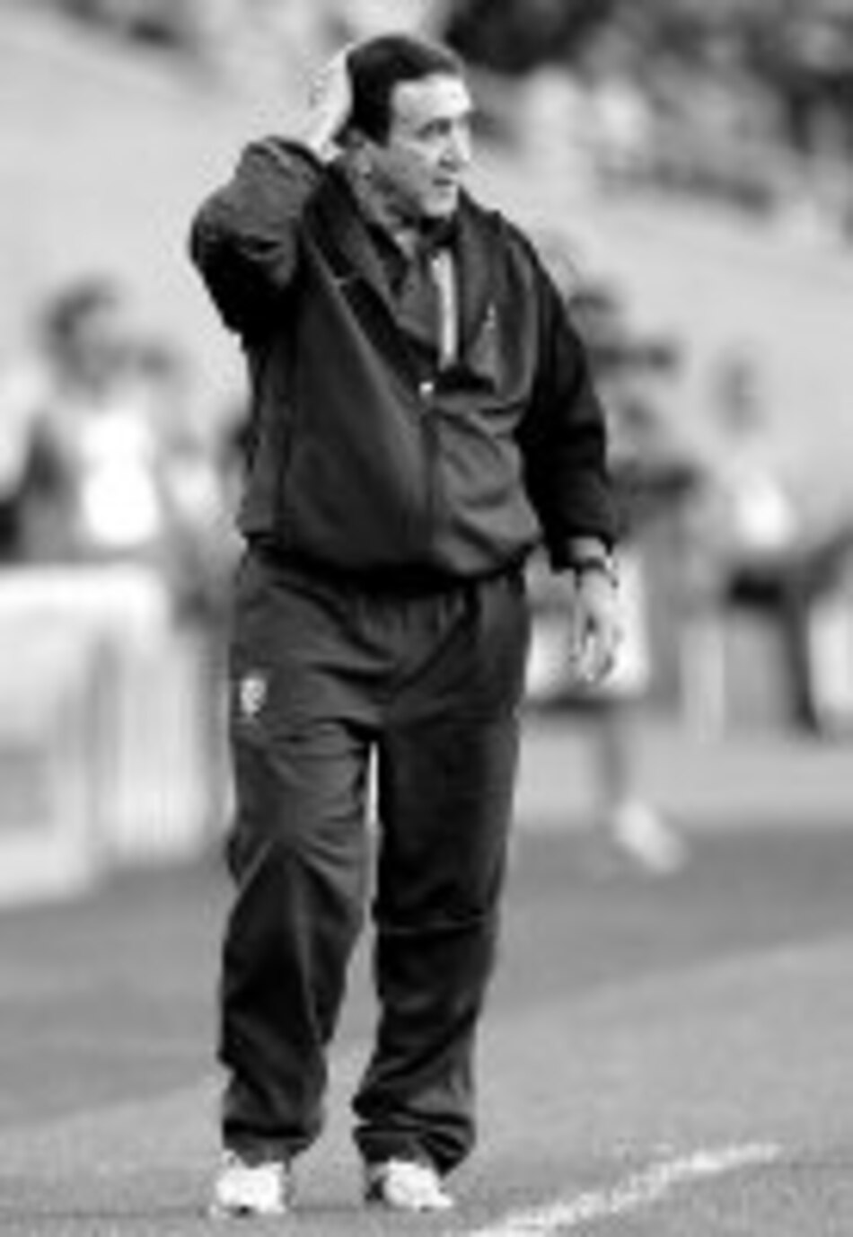 Parreira presentó renuncia a la selección de Brasil