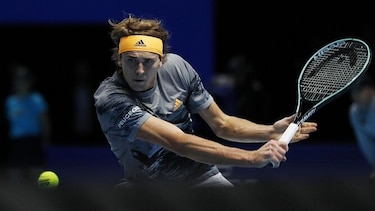 Nadal pierde ante Zverev  en su debut en la Copa Masters