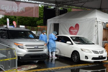 Centros exprés de vacunación, próximos a alcanzar las 300 mil dosis anticovid aplicadas