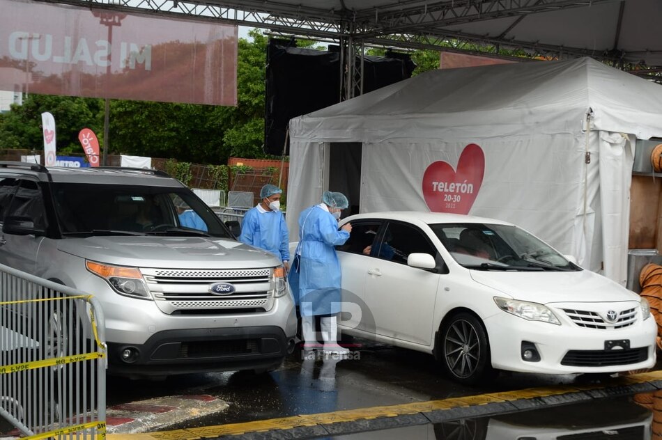 Centros exprés de vacunación, próximos a alcanzar las 300 mil dosis anticovid aplicadas