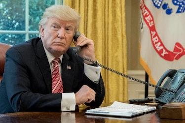 Trump acuerda verse con Xi en Corea del Sur en octubre y visitar China a principio de 2026