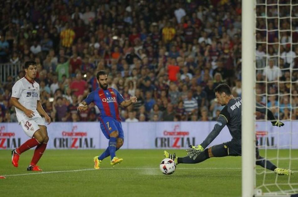 Barcelona vence 3-0 al Sevilla y gana la Supercopa de España