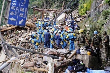 El peor tifón en Japón en siete años causa 28 muertos y 56 desaparecidos