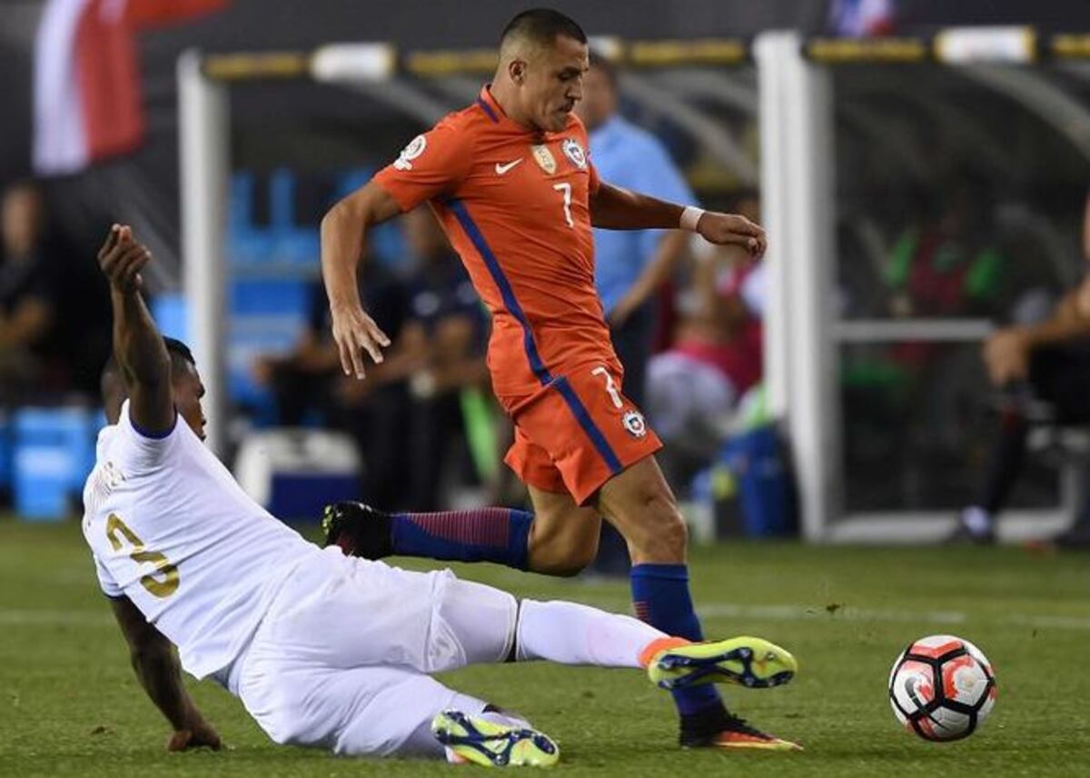 Chile vence 4-2 a Panamá