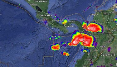 Aviso por aguaceros con tormenta eléctrica y posibles ráfagas de viento