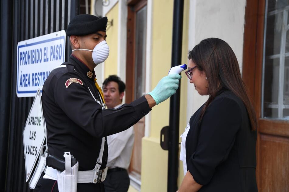 Coronavirus: un funcionario de la Presidencia, entre los contagiados; otros dos dan negativo