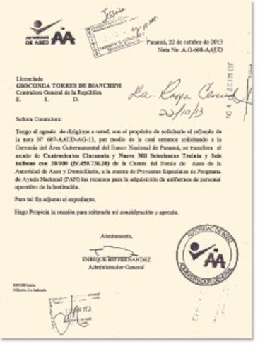 Las compras de Ho en la AAUD