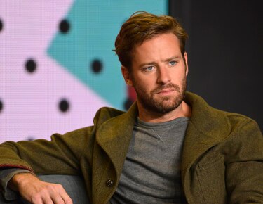 Actor Armie Hammer admite abuso emocional a exparejas pero niega violación