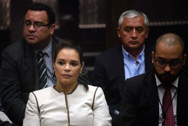 Testigo relata fraude que involucra a expresidente y exvicepresidenta de Guatemala