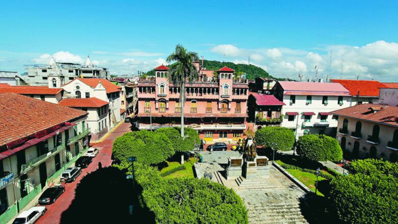 El majestuoso de la plaza Bolívar