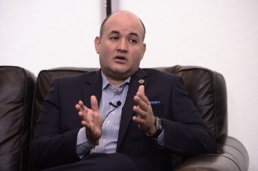 ‘El tiempo de los golpes de Estado ha quedado en el pasado’, dice el magistrado Alfredo Juncá al diputado Benicio Robinson