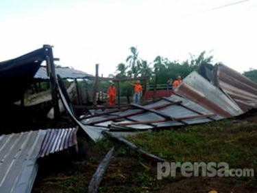 Vendaval causa daños en Tres Quebradas de Los Santos