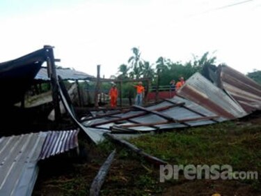Vendaval causa daños en Tres Quebradas de Los Santos