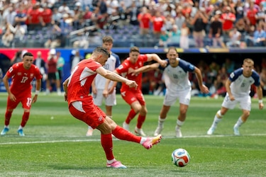 Suiza golea a Bosnia en el tramo final del partido