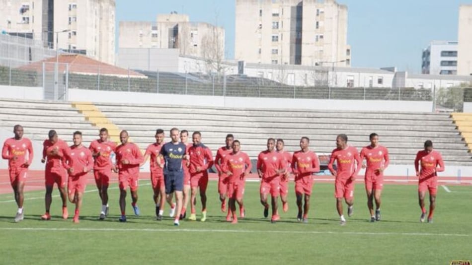 Panamá buscará hoy dar la sorpresa ante los brasileños