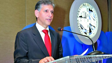 Capac denuncia falta de consulta legislativa