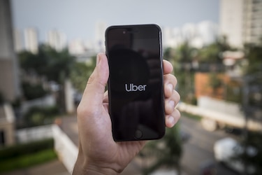 Uber rechaza proyecto de ley que la obliga a pertenecer a prestatarias de taxis