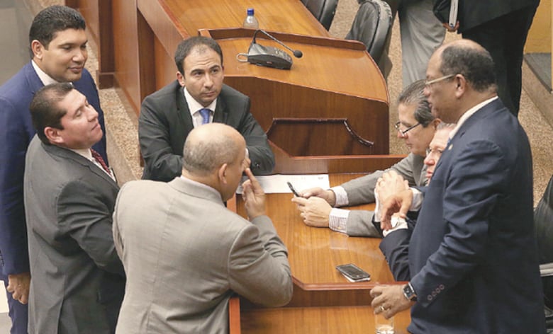 Propuesta para inhabilitar empresas condenadas estanca el segundo debate