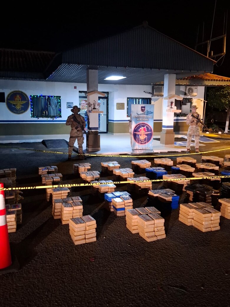 Senan decomisa dos toneladas de cocaína cerca de isla de Punta Coco y Punta Mala