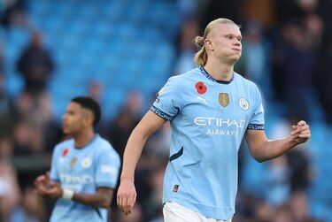 Haaland mete presión al Liverpool y hace ganar a su equipo por la mínima diferencia