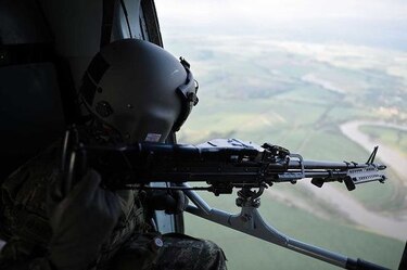 Liberan en Colombia a dos guerrilleros del ELN para facilitar diálogo de paz