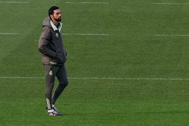 Arbeloa toma el mando del primer equipo con Pintus de vuelta