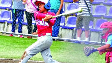 Panamá acaricia la final en el Sub-12