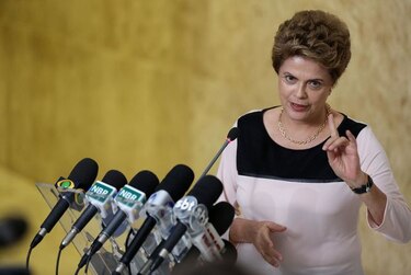 Dilma Rousseff  pide acelerar debate de juicio político