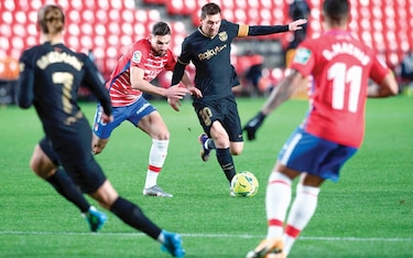 Messi encabeza goleada del Barcelona