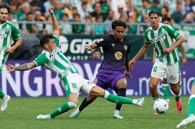 Un orgulloso Betis tampoco frena la marcha triunfal del Barcelona