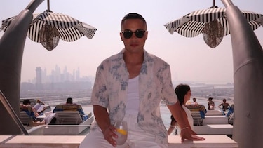 La vida de las niñeras de millonarios: ‘Tuve que hacer la maleta de un día para otro para recoger un Ferrari en Francia’