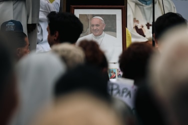 El papa aprueba desde el hospital un calendario hasta 2028 para consolidar pasado Sínodo