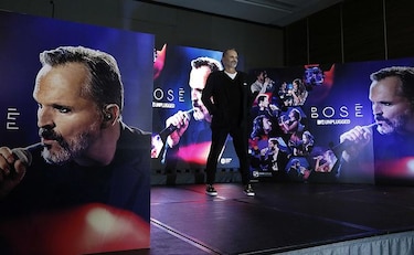 Miguel Bosé listo para concierto 'RiseUp AS ONE'