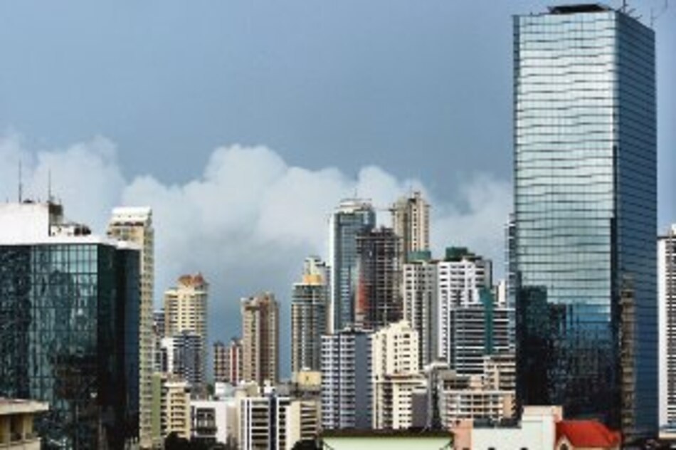 Panamá pacta acuerdo con Colombia para intercambiar información financiera