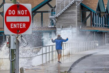 Huracán Helene se intensifica y roza la categoría 3 en su trayecto hacia Florida