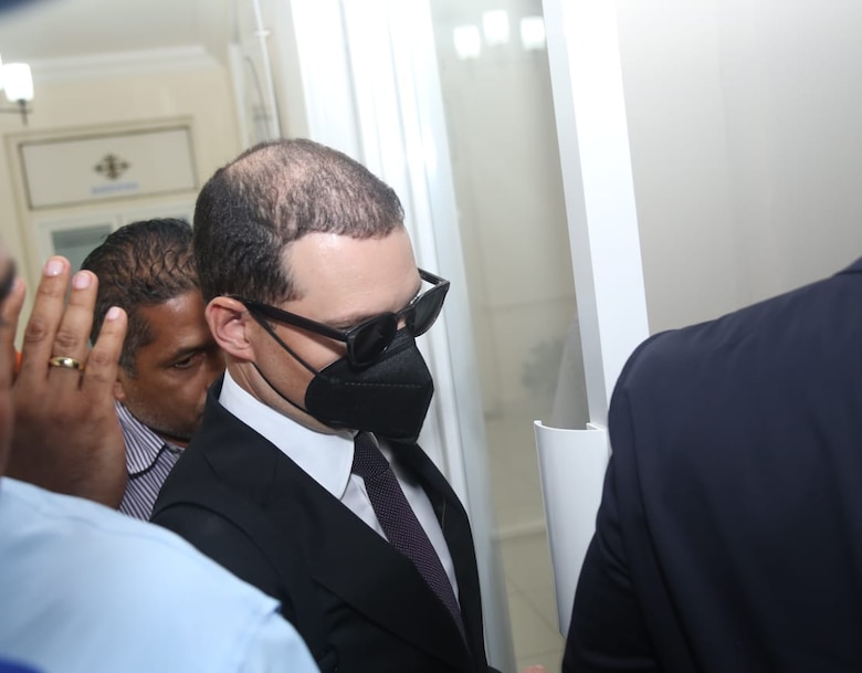 La falta de quorum frusta la juramentación al Parlacen de Rica y Kike Martinelli Linares