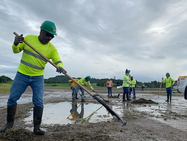 El día del trabajador es absorbido por el frenesí político y la creciente informalidad