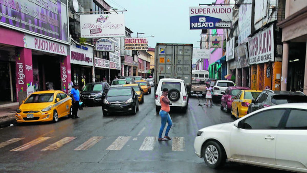 Las obras de renovación urbana de Colón mantienen a la espera a los inversores para alquilar locales comerciales y remodelarlos.