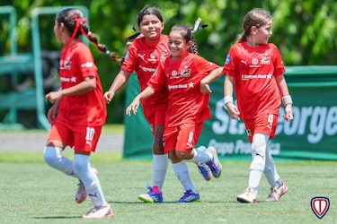Goles y blanqueadas marcaron la primera fecha de la Copa Talento Kids
