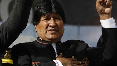 Evo Morales espera cirugía de garganta en Cuba