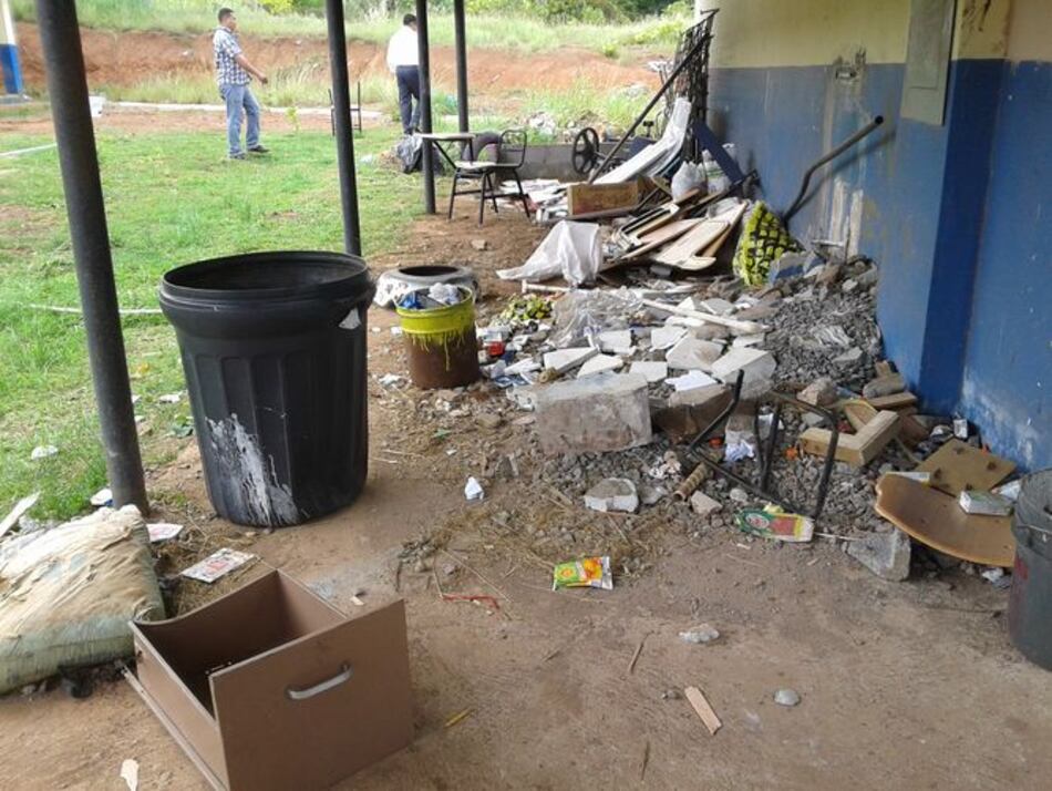 Docentes del colegio Tomás Guardia decretan paro de 48 horas