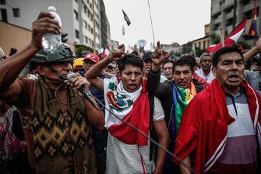 Muere una segunda persona en las protestas en Perú por adelanto de elecciones