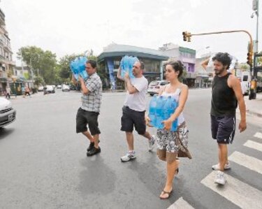 Críticas al Gobierno argentino por crisis