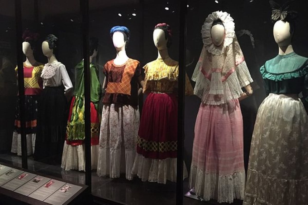 Recorrido por el universo de Frida Kahlo