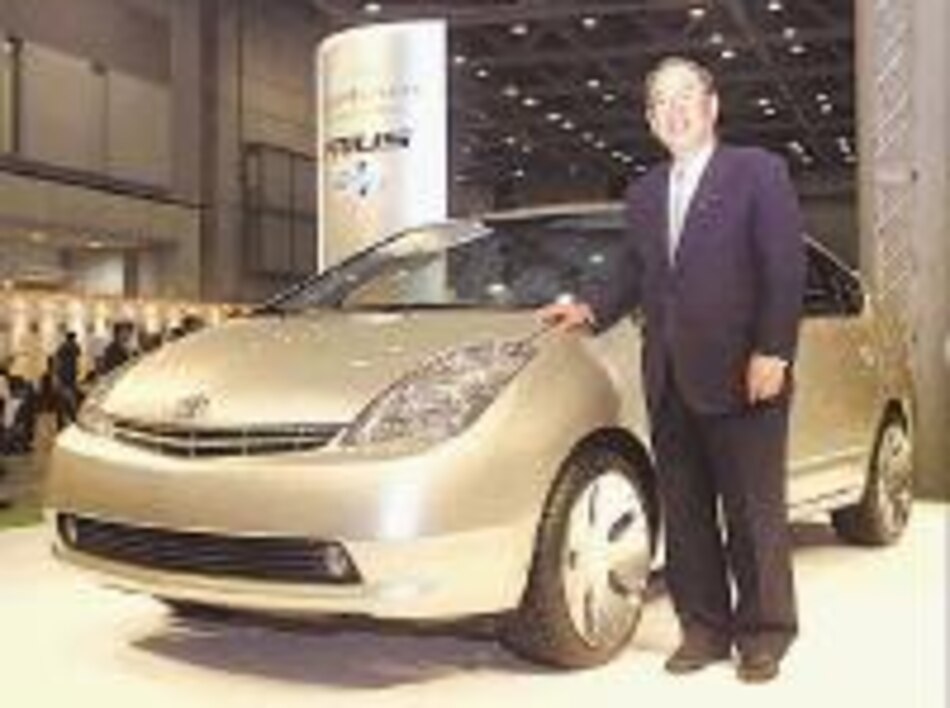 Toyota quiere duplicar modelos híbridos para 2006