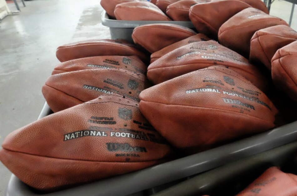 Sigue investigación de NFL por posibles balones desinflados