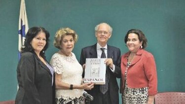 Lo mejor del español, en un libro